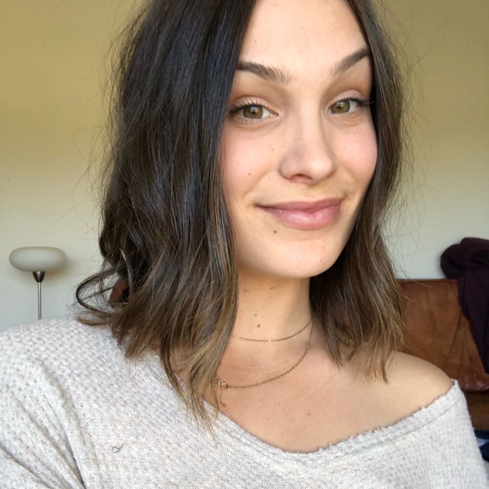 Meet your Posher, Savannah